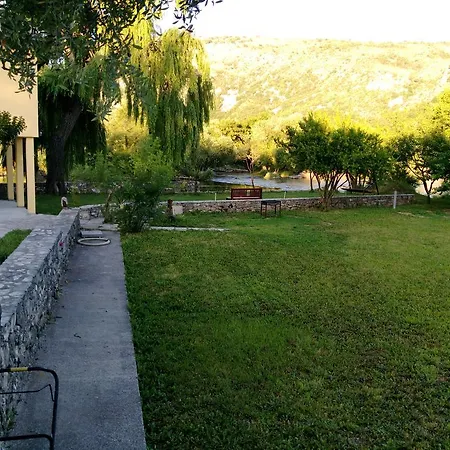 River House Buna *