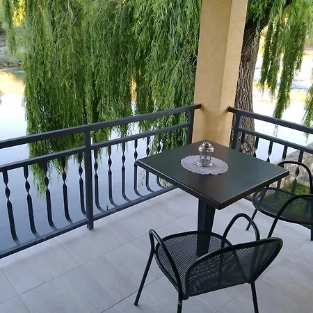 River House Buna